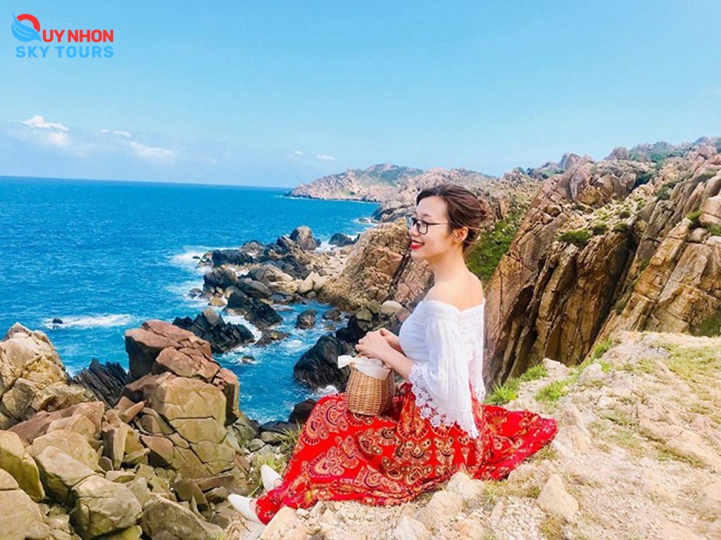 4 Lý do Bãi đá Thảo Nguyên Cù Lao Xanh là Viên ngọc ẩn mình giữa đại dương