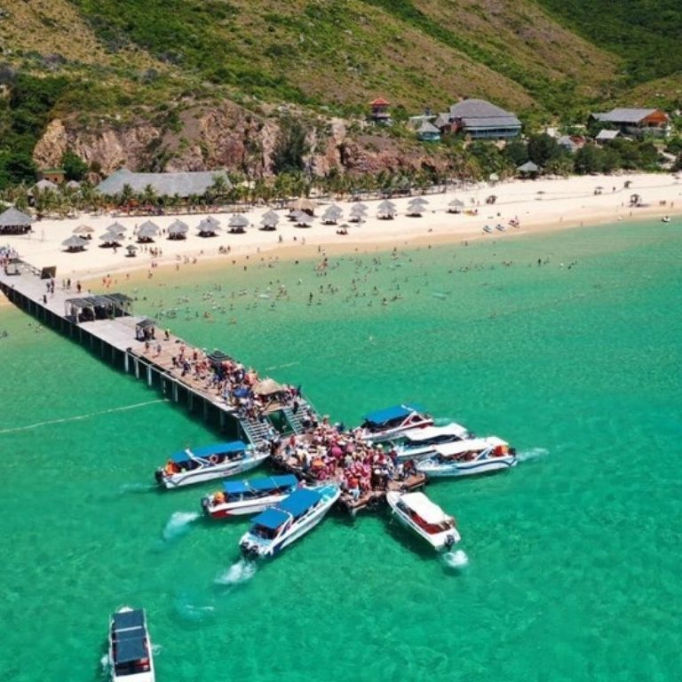 Tour Quy Nhơn – Biển Đảo - Trở về cùng biển nhớ Quy Nhơn - Phú yên 4 ngày 3 đêm Tour Quy Nhơn – Biển Đảo - Trở về cùng biển nhớ Quy Nhơn - Phú yên 4 ngày 3 đêm