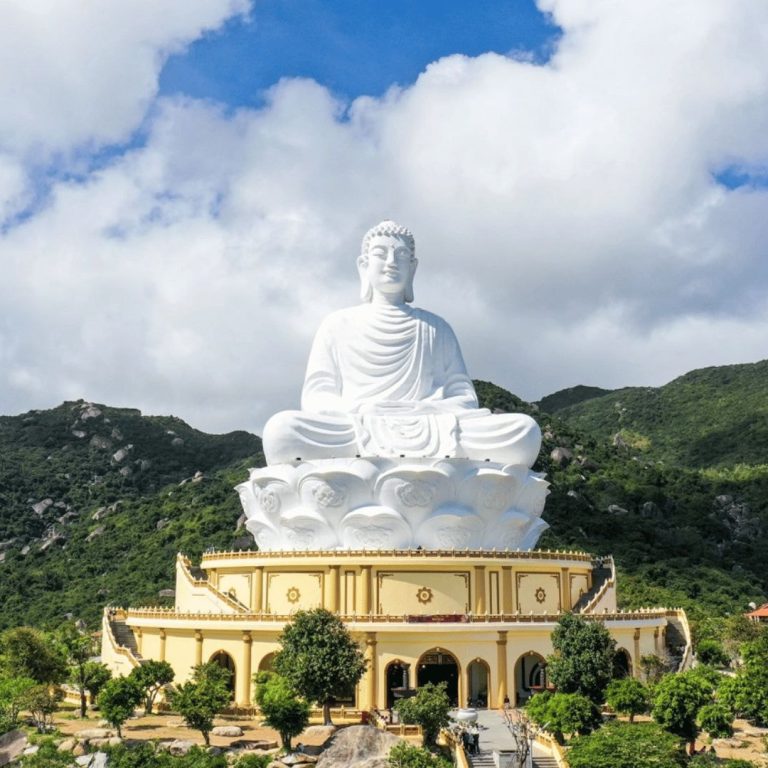 Tour Kỳ Co - Eo Gió – KDL Trung Lương - Trải nghiệm cảnh sắc hương trời biển cả Tour Kỳ Co - Eo Gió – KDL Trung Lương - Trải nghiệm cảnh sắc hương trời biển cả