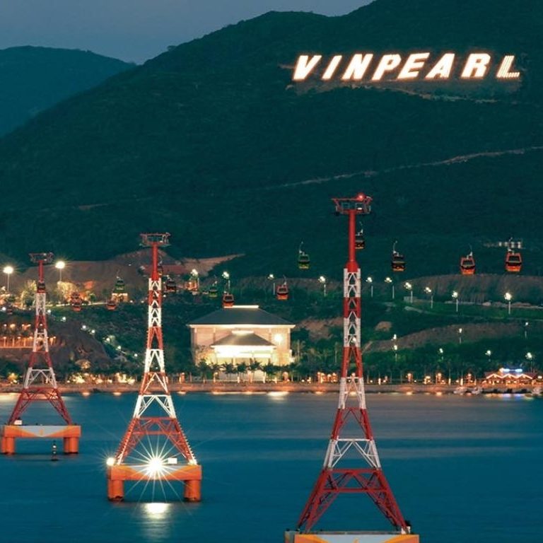 Tour Nha Trang 2 ngày 1 đêm - Khám phá Vinpearl Land Tour Nha Trang 2 ngày 1 đêm - Khám phá Vinpearl Land